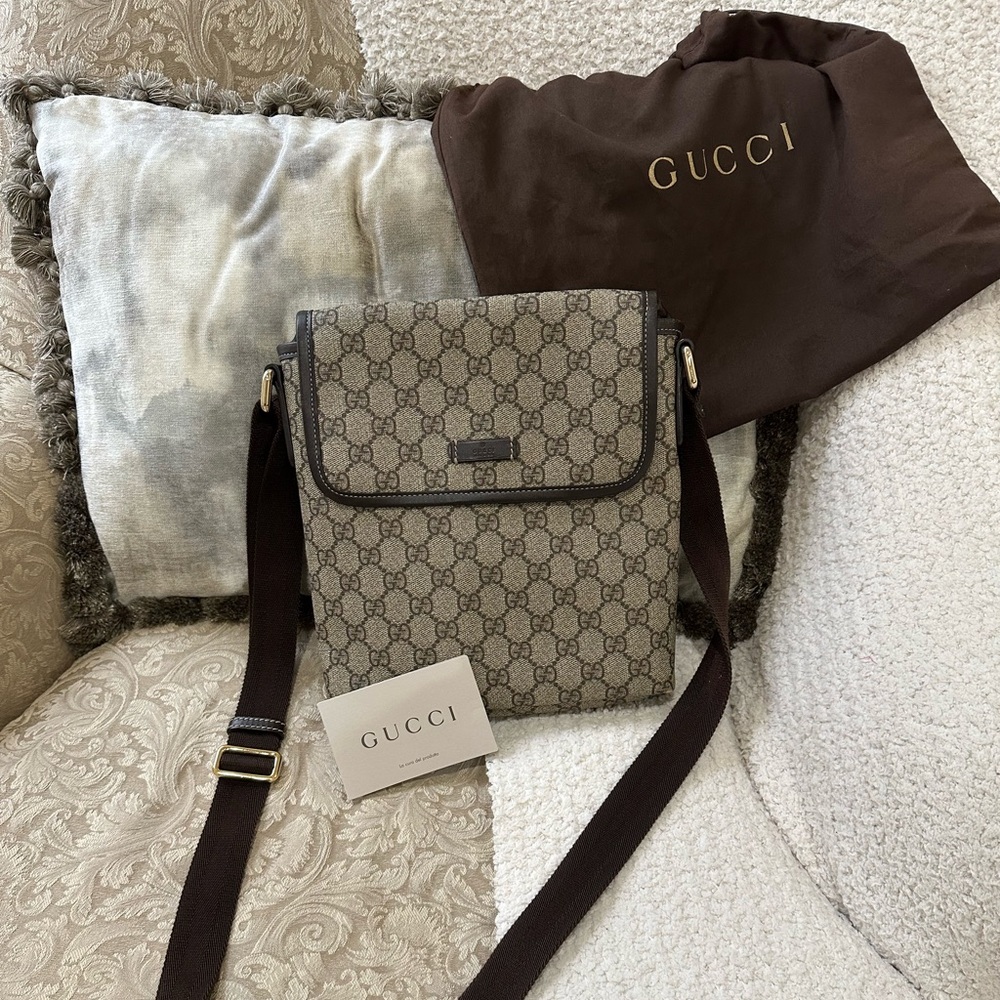 Gucci GG Sherry Canvas Messenger Bag.